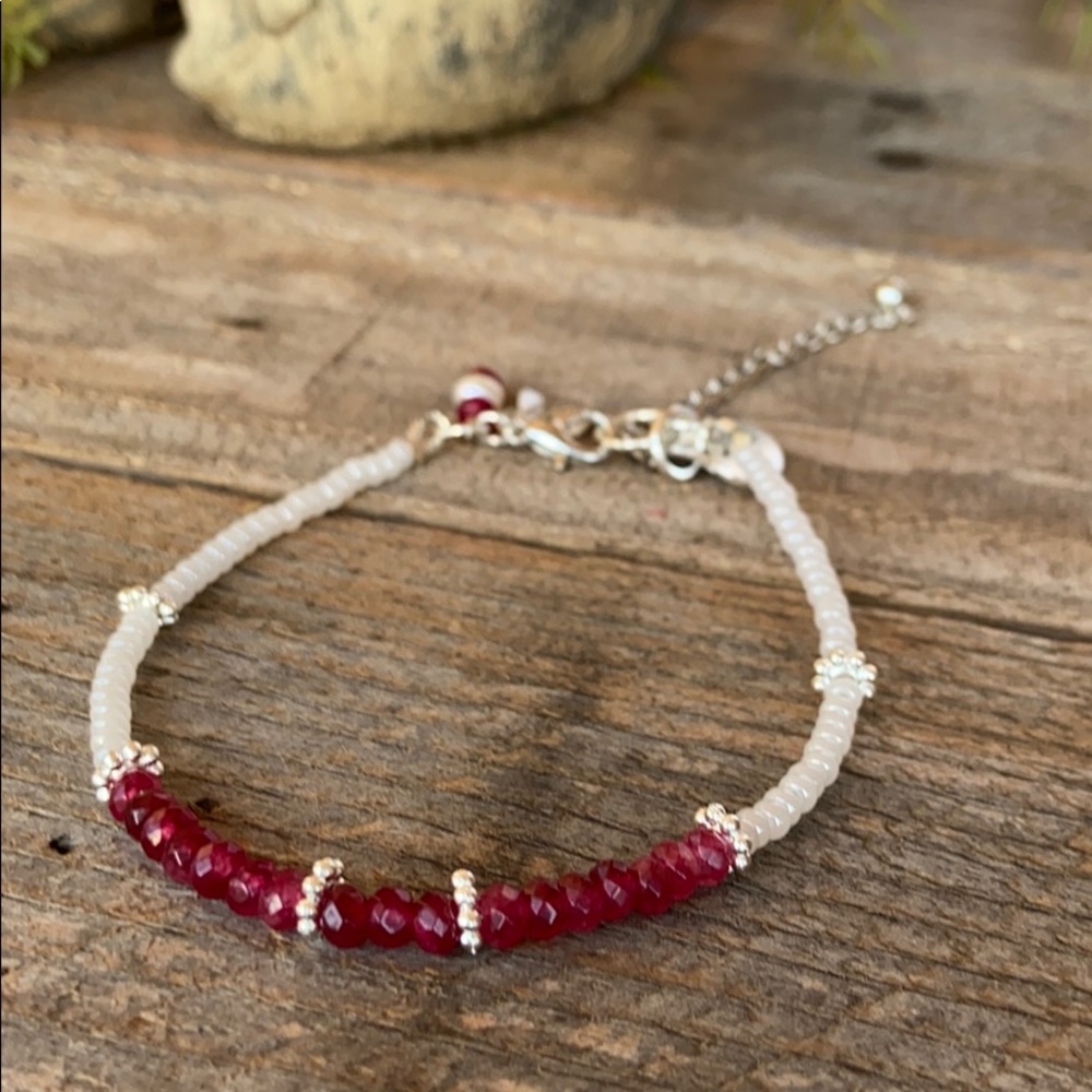 DAINTY RUBY OMBRÉ Bracelet